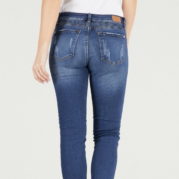 Judy Blue Moto Jeans - Picture 3 of 4